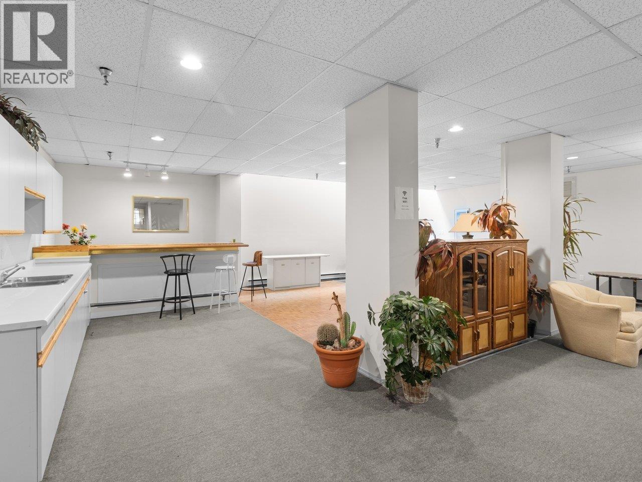 2401 6055 Nelson Avenue Property Photo 34