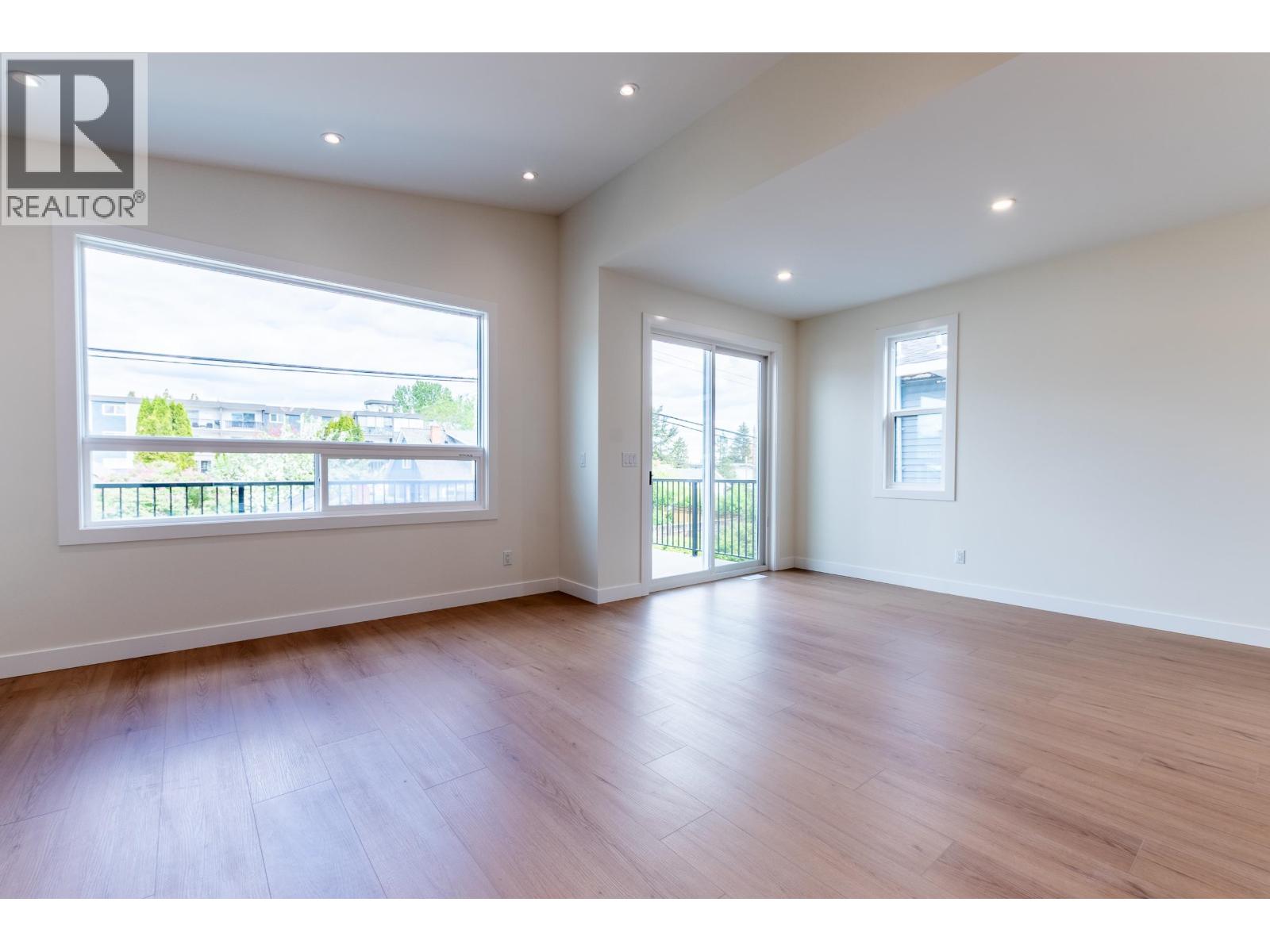 1660 11th Avenue Property Photo 14
