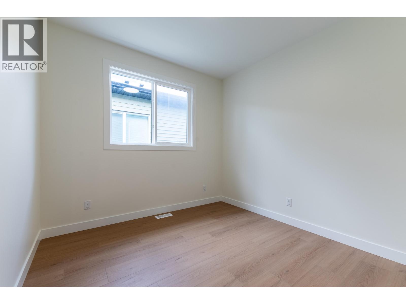 1660 11th Avenue Property Photo 18