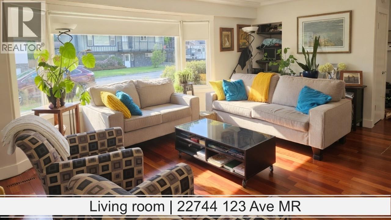 22744 123rd Avenue Property Photo 6