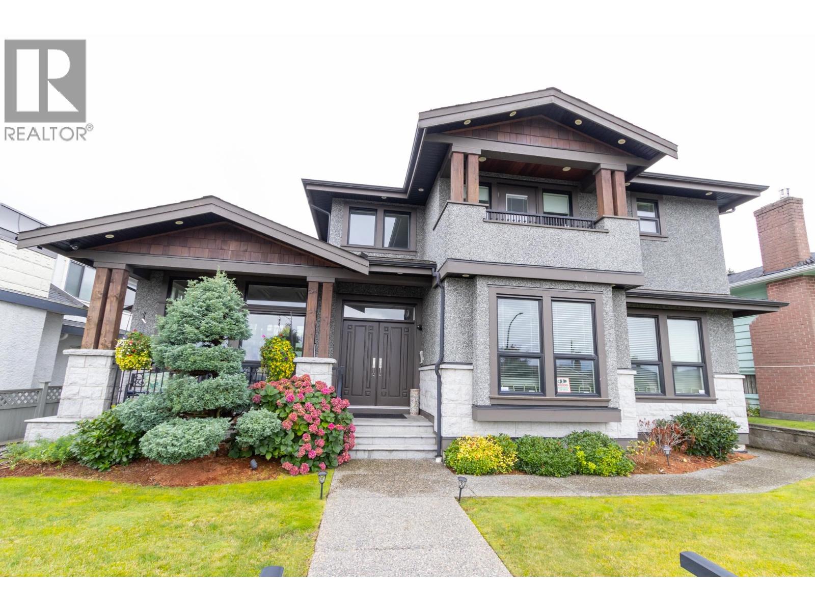 4152 Hazelwood Crescent Property Photo 1