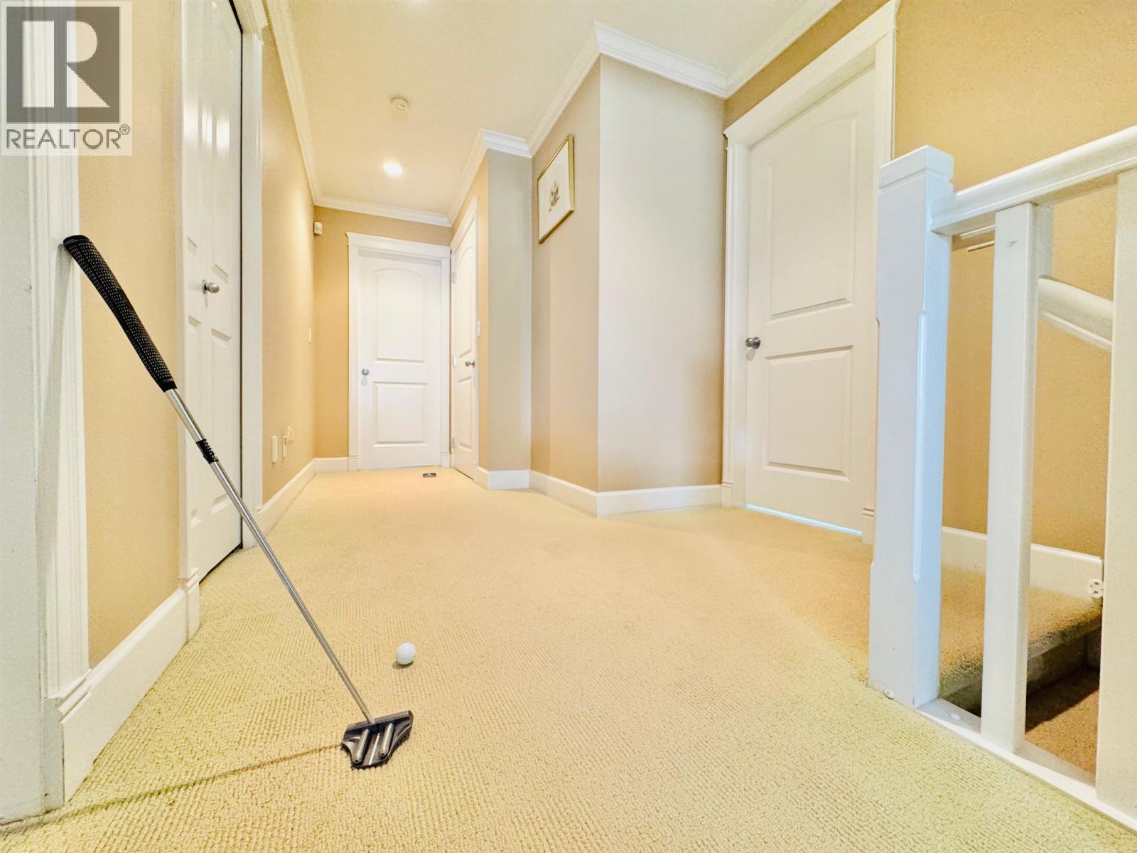 6039 46a Avenue Property Photo 8