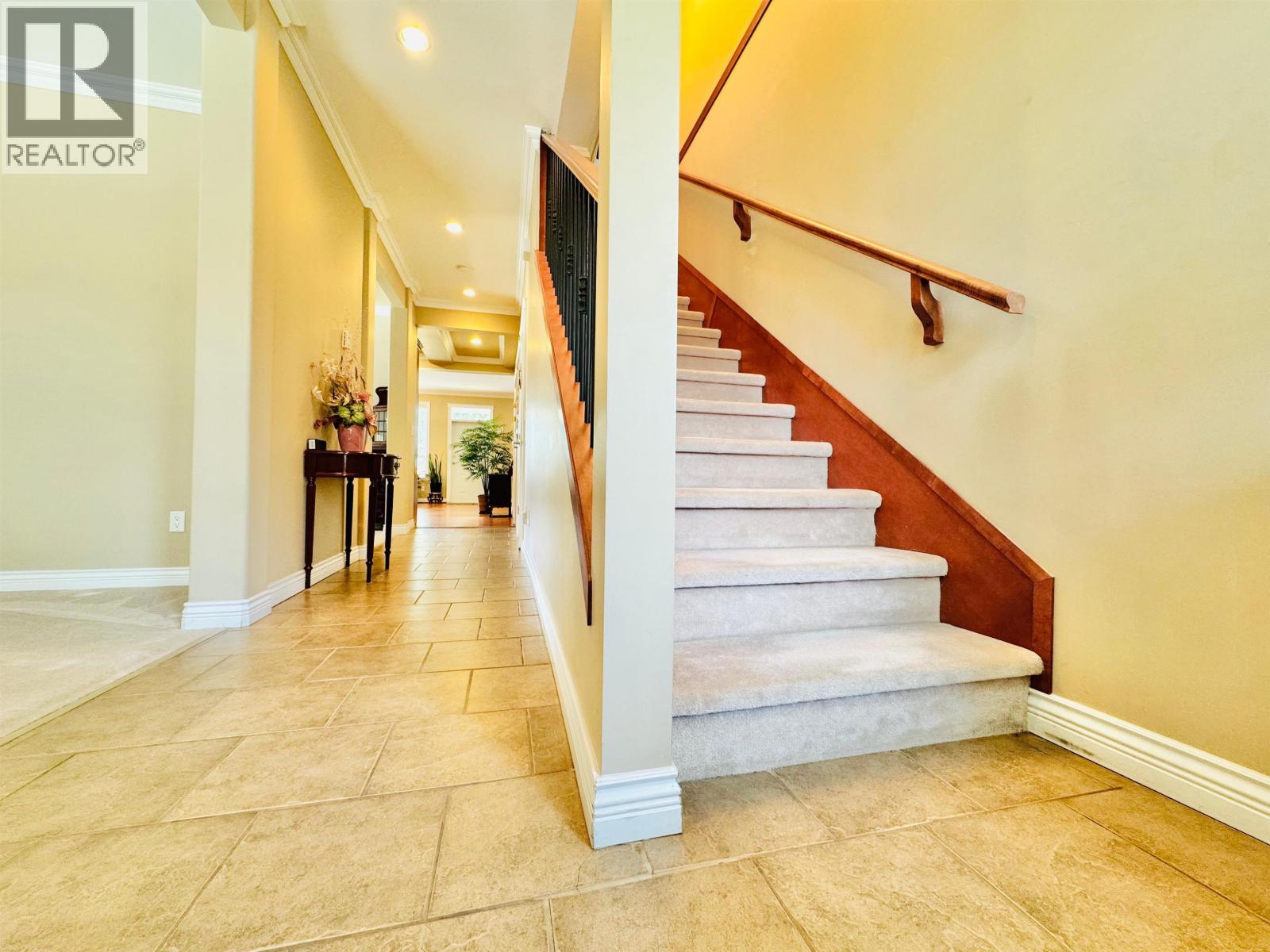6039 46a Avenue Property Photo 11