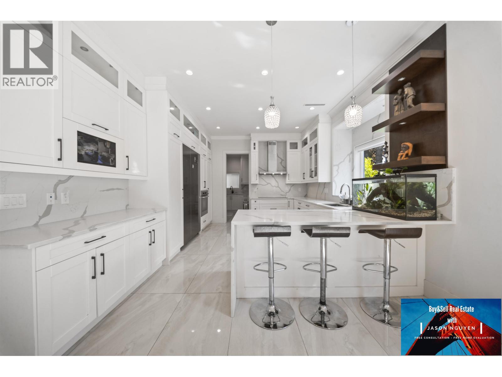 9151 Glendower Drive Property Photo 11