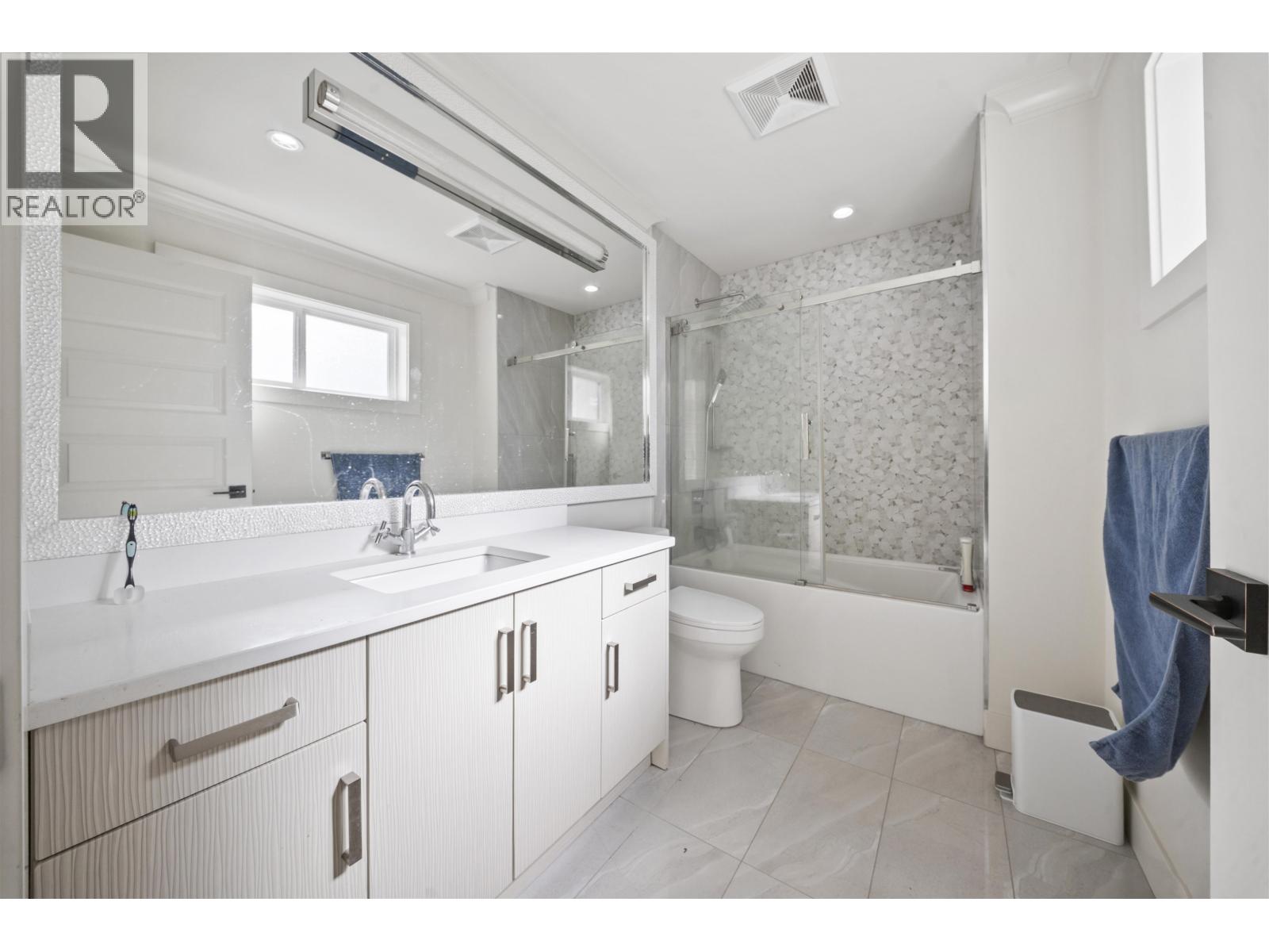 9151 Glendower Drive Property Photo 38