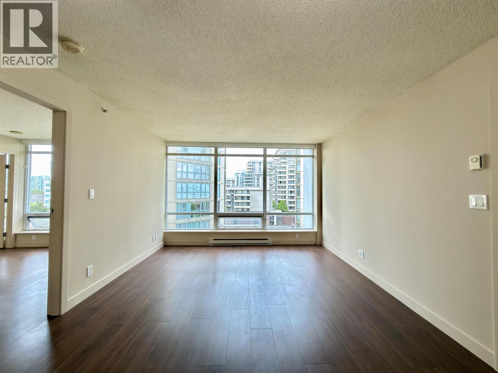 808 8280 Lansdowne Road Property Photo 6
