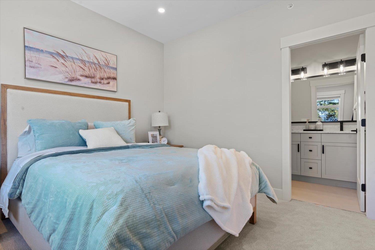 46106 Riverside Drive #2 Property Photo 13