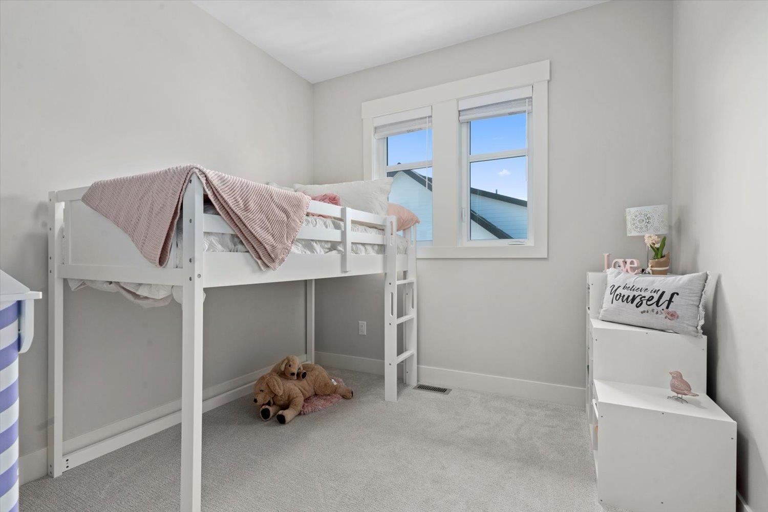 46106 Riverside Drive #2 Property Photo 17