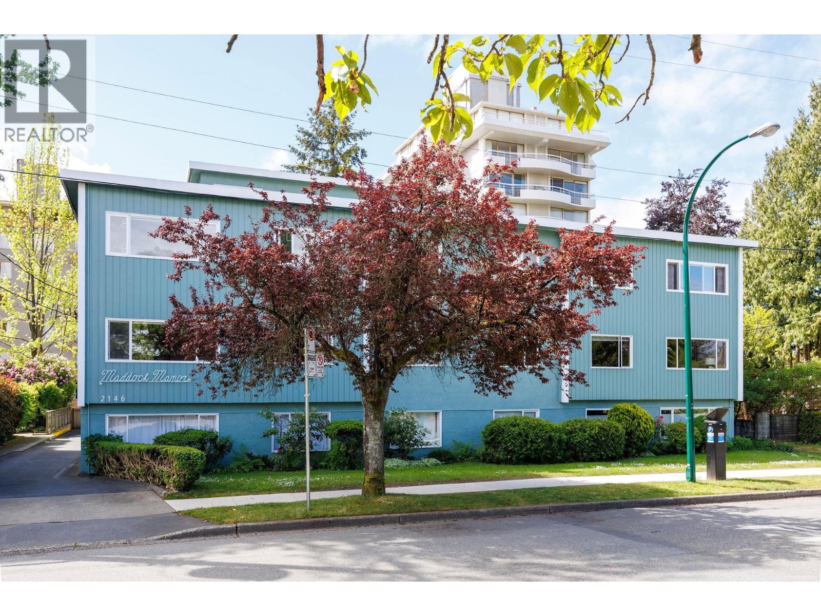 204 2146 W 43rd Avenue Photo de la propriété 1
