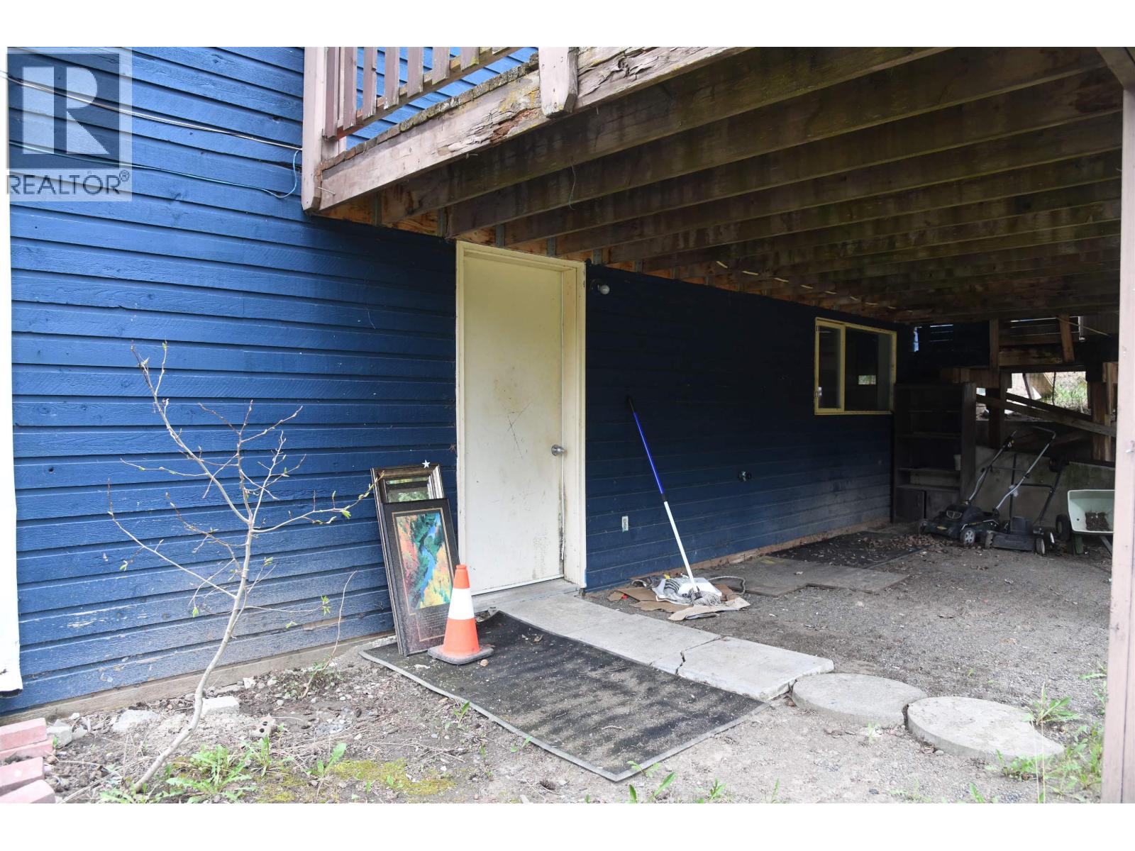 6462 Mercer Road Property Photo 16