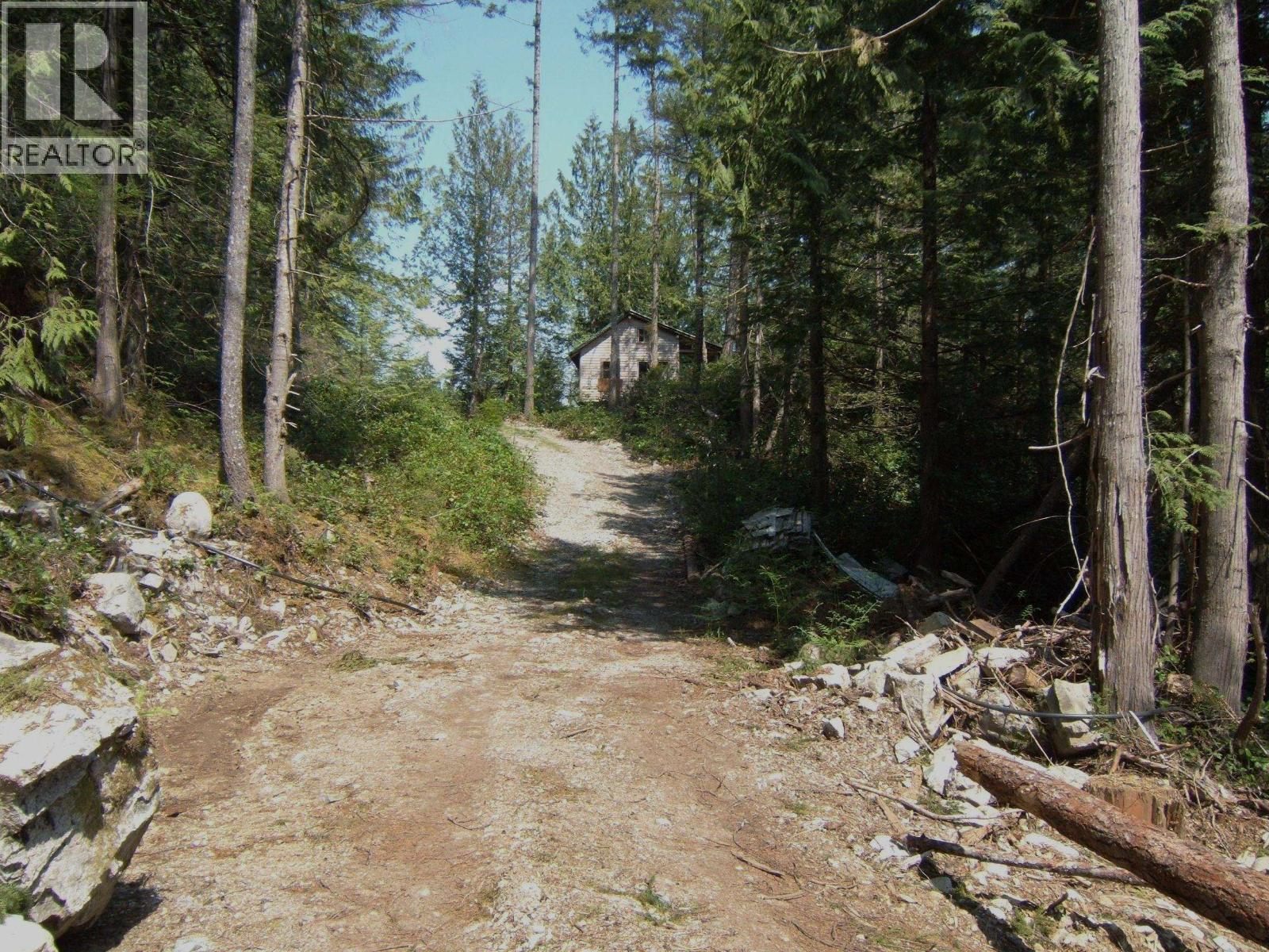 Dl 1020 S Green Bay Property Photo 2