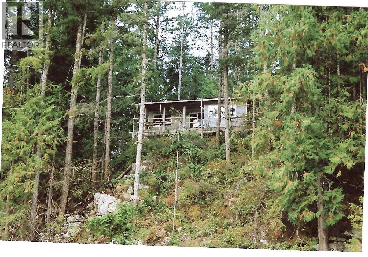 Dl 1020 S Green Bay Property Photo 7