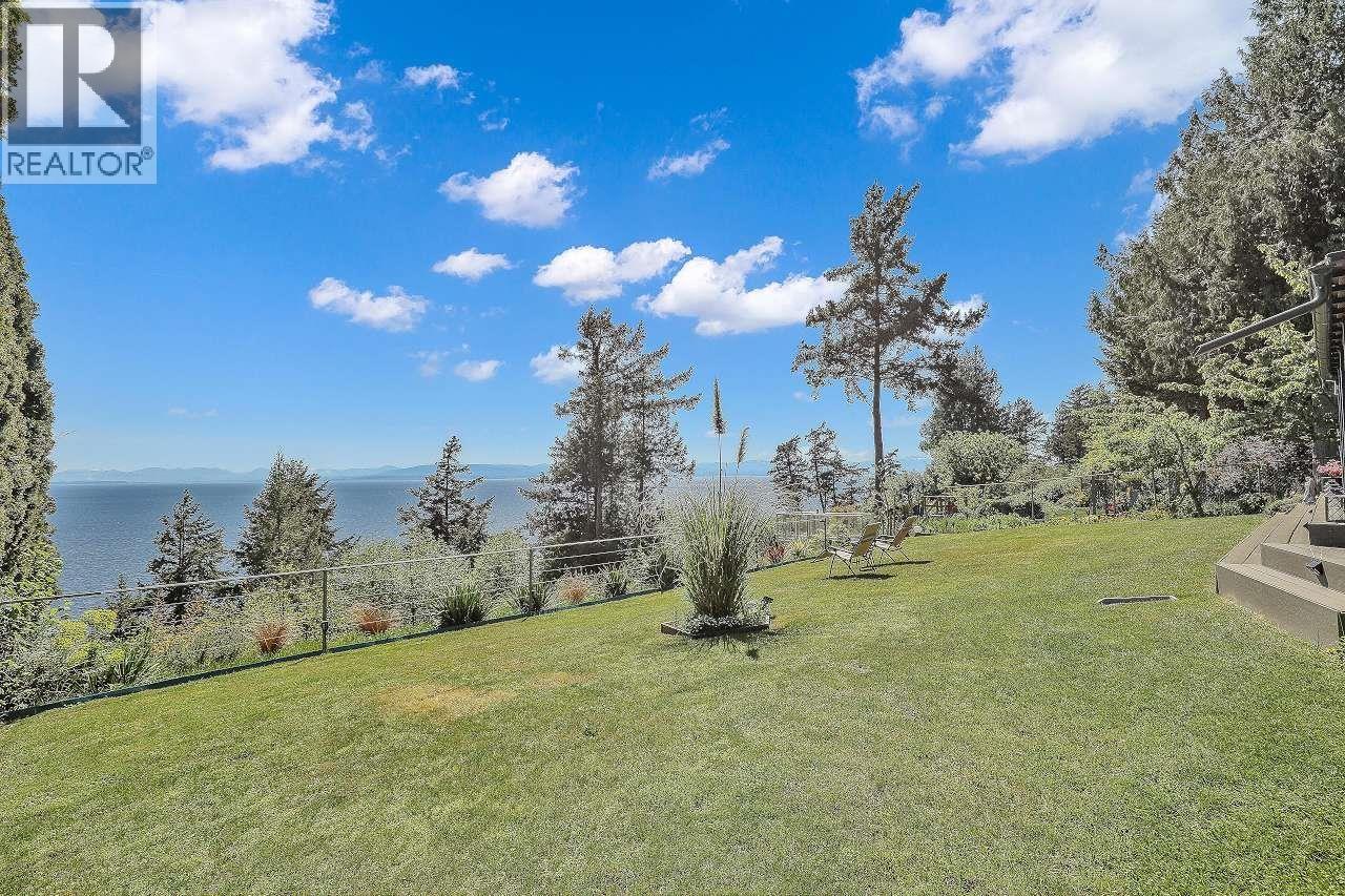 7811 Redrooffs Road Property Photo 25
