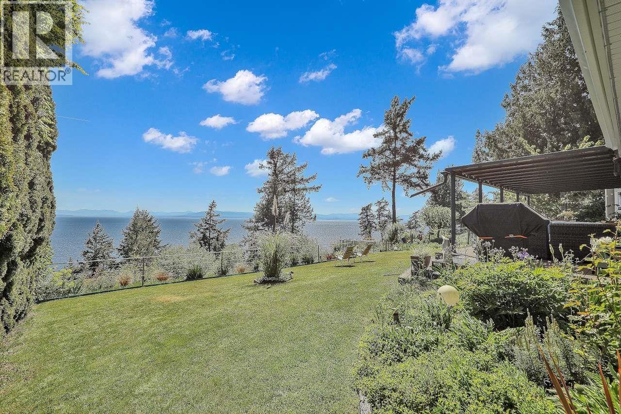 7811 Redrooffs Road Property Photo 30