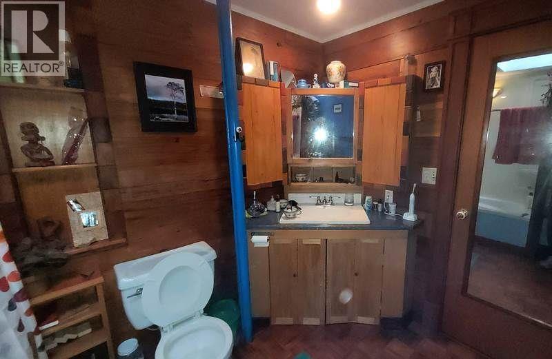 20530 Westfield Avenue Property Photo 12