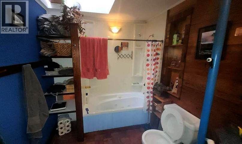 20530 Westfield Avenue Property Photo 13