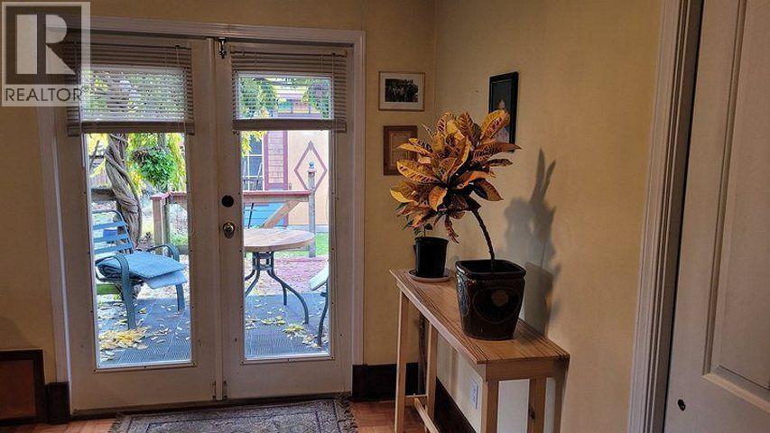 20530 Westfield Avenue Property Photo 16