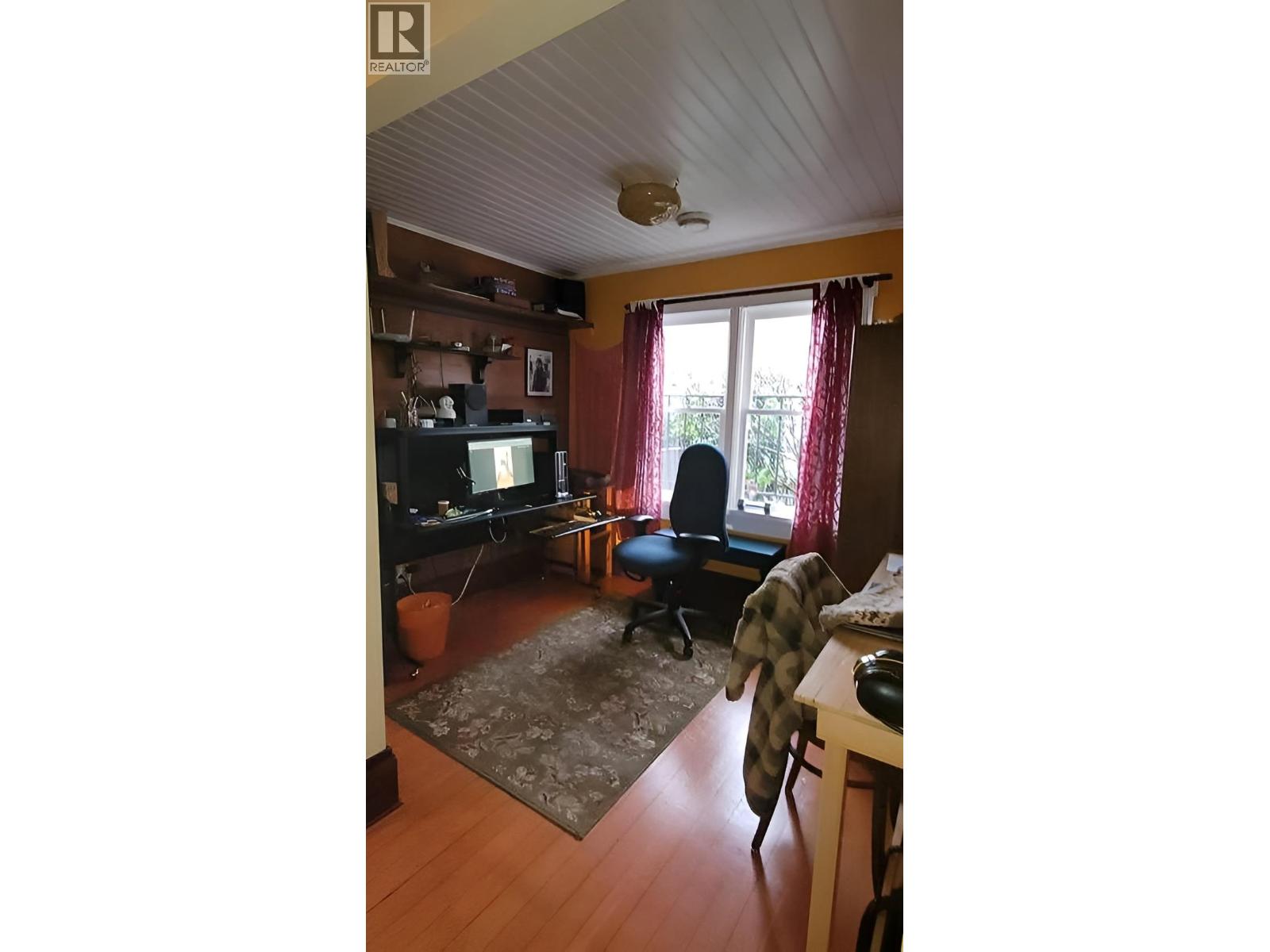 20530 Westfield Avenue Property Photo 18