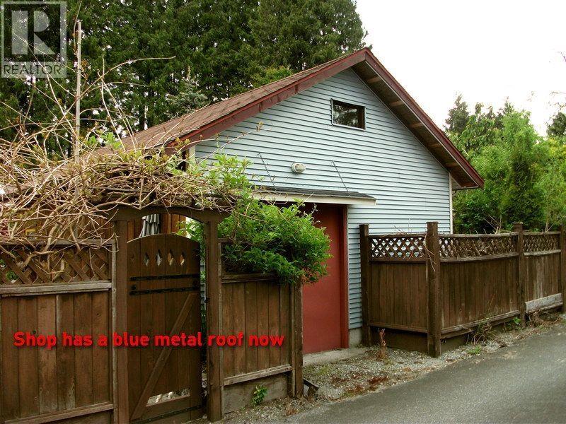 20530 Westfield Avenue Property Photo 35