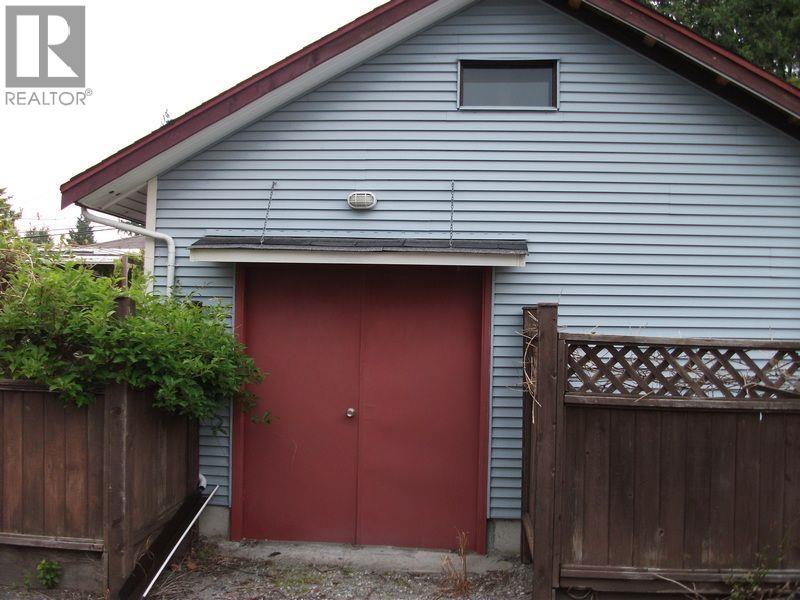 20530 Westfield Avenue Property Photo 36