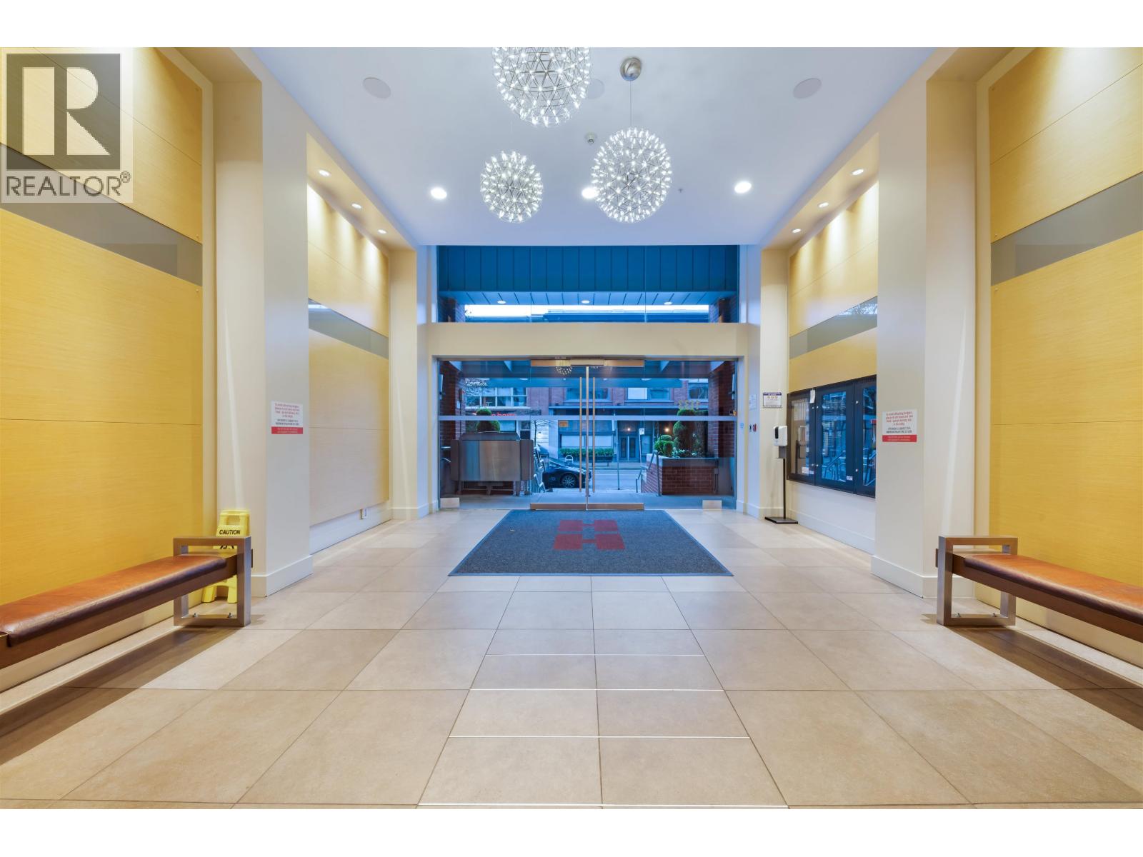 1305 1133 Homer Street Property Photo 4