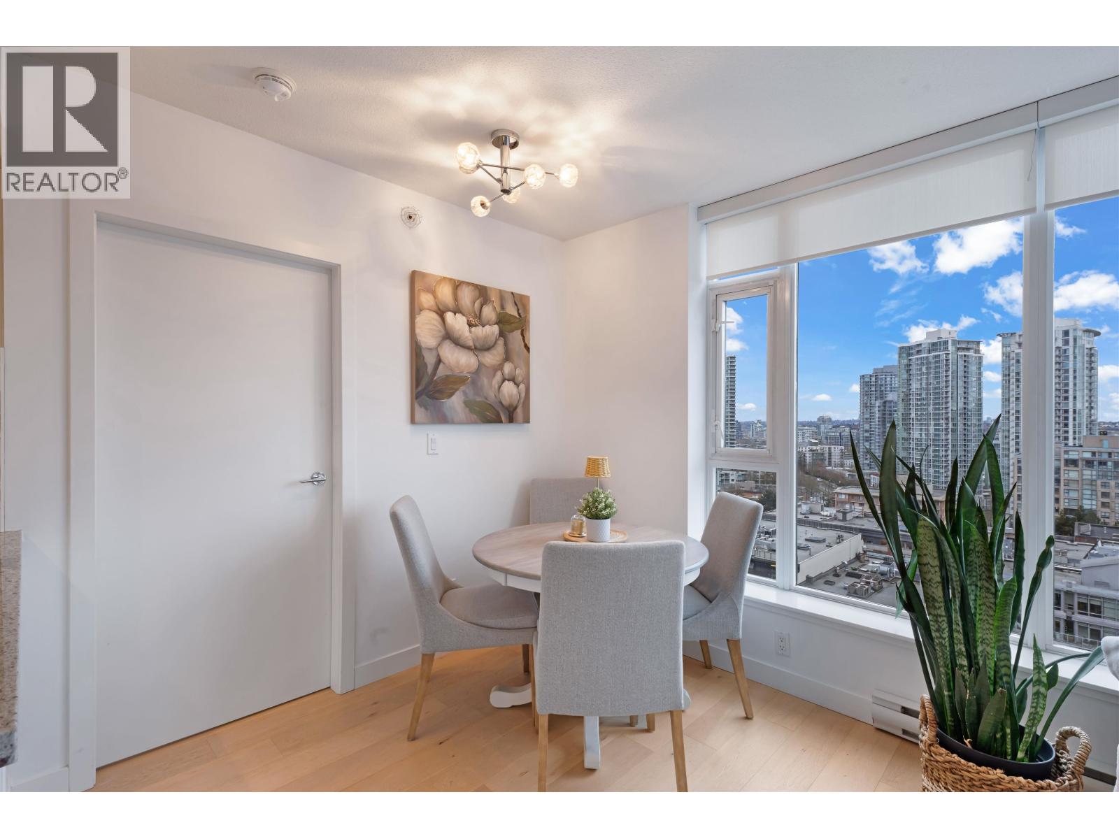 1305 1133 Homer Street Property Photo 11