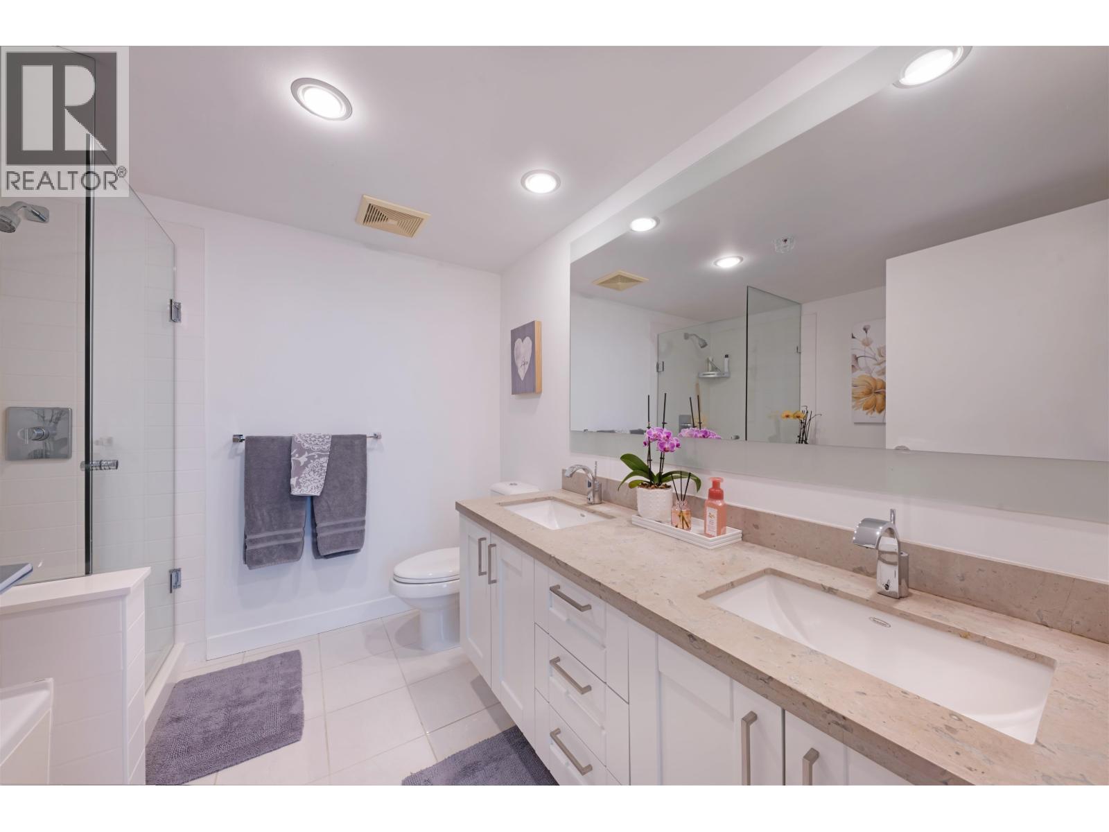 1305 1133 Homer Street Property Photo 20