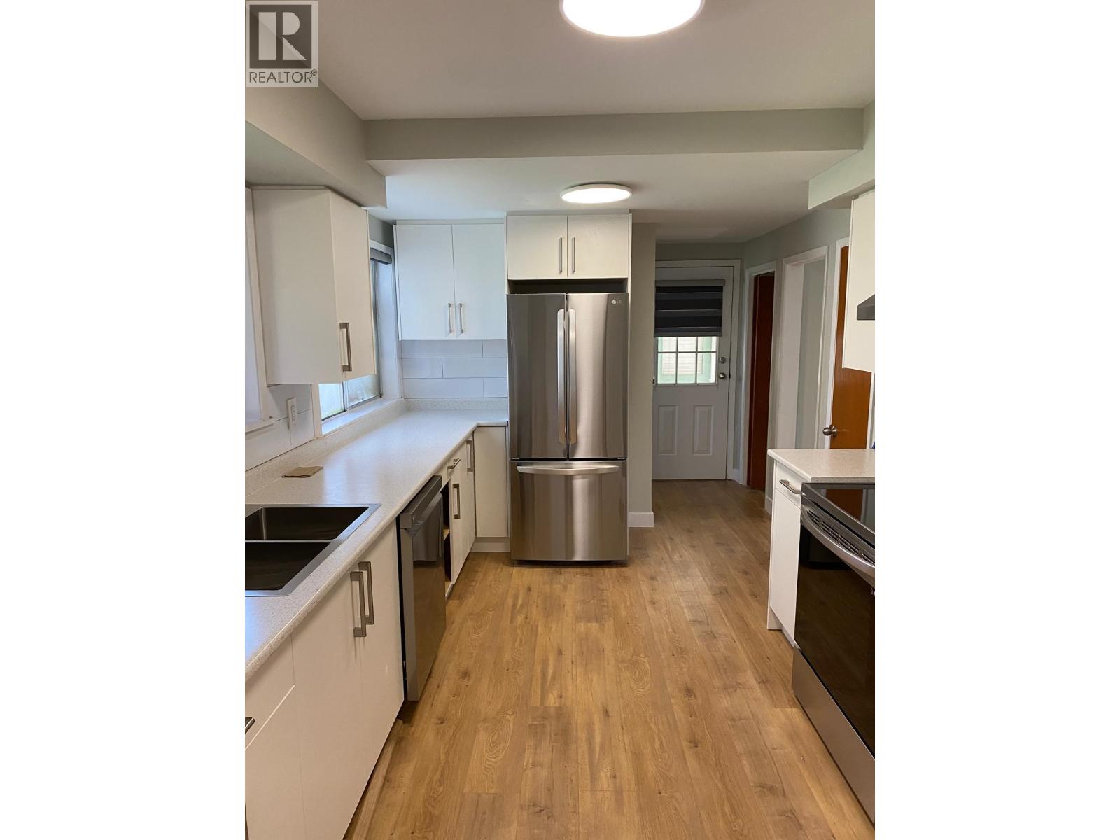 12116 221 STREET Property Photo 1