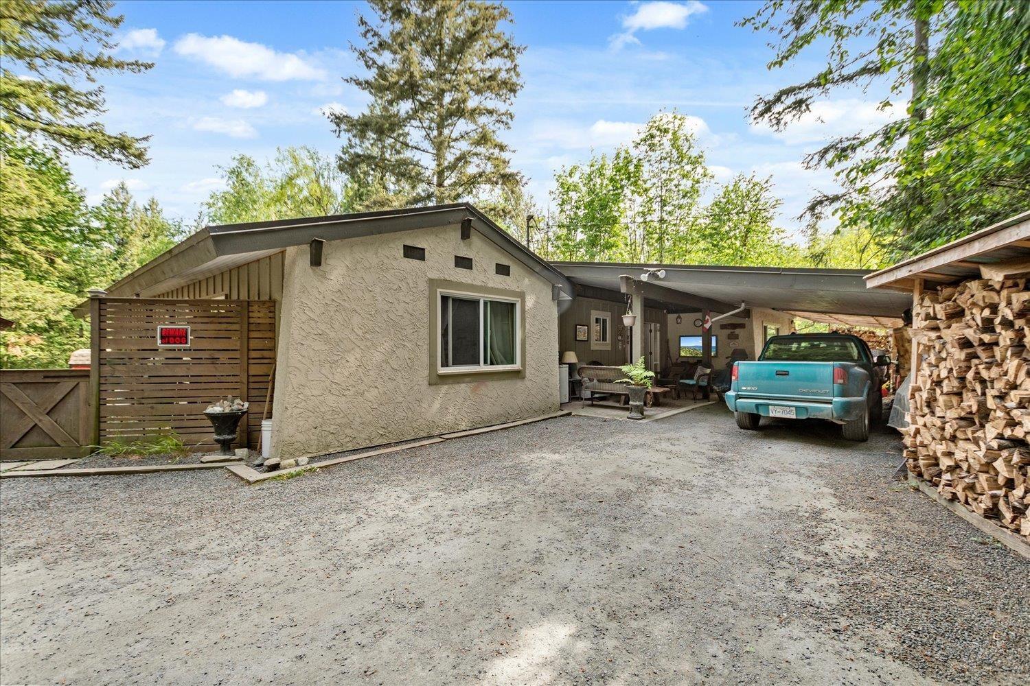 46675 Extrom Road Property Photo 2