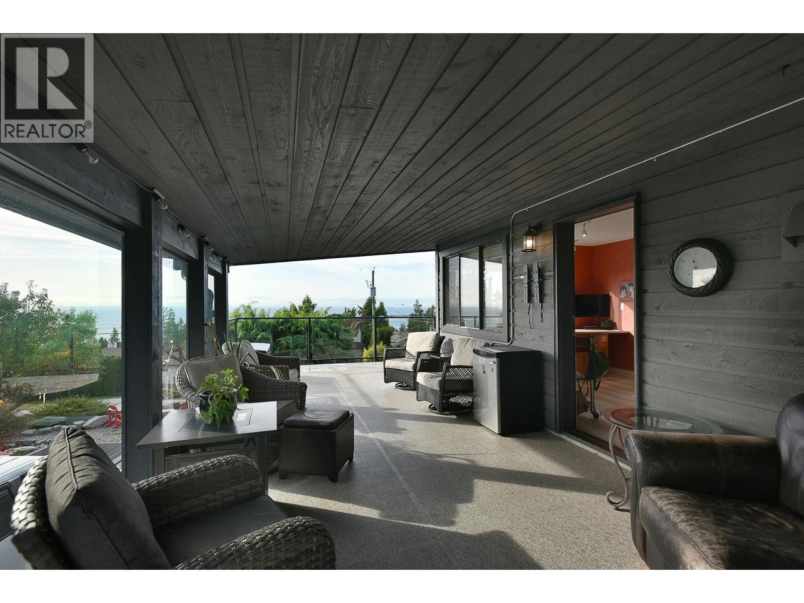 4926 Laurel Avenue Property Photo 12