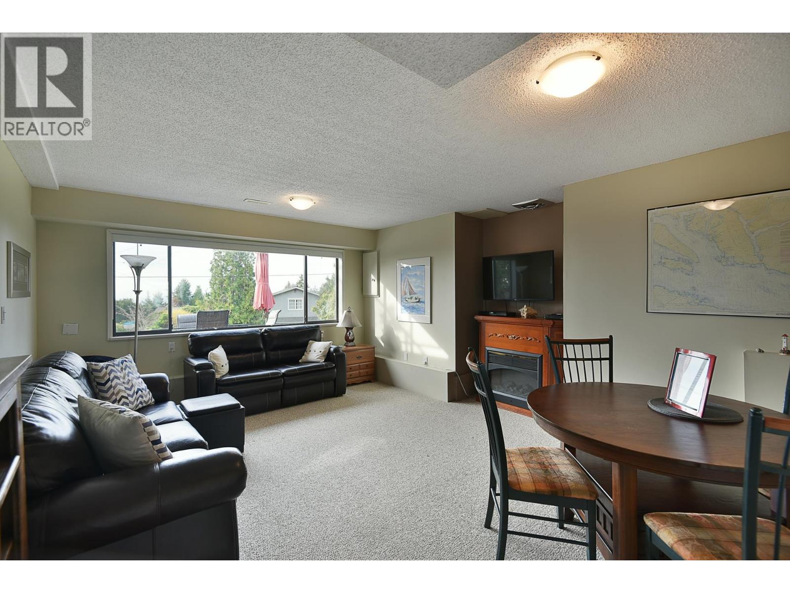 4926 Laurel Avenue Property Photo 23