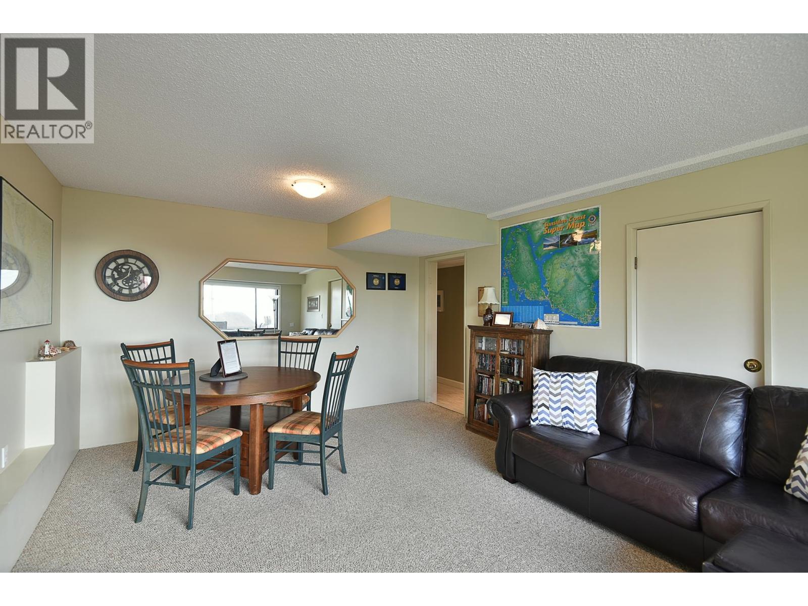 4926 Laurel Avenue Property Photo 25