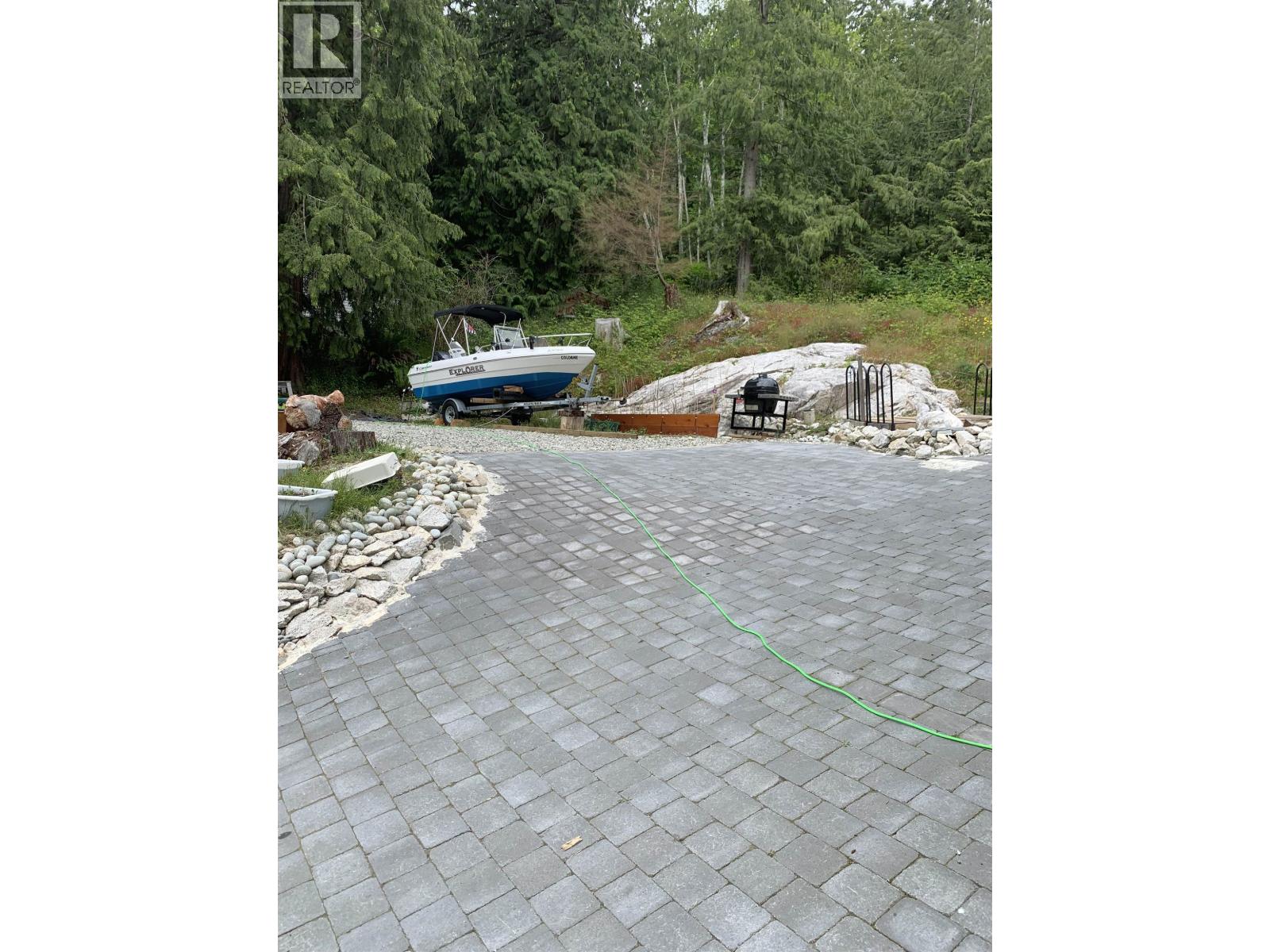 Lot 11 Sechelt Inlet Road Property Photo 3