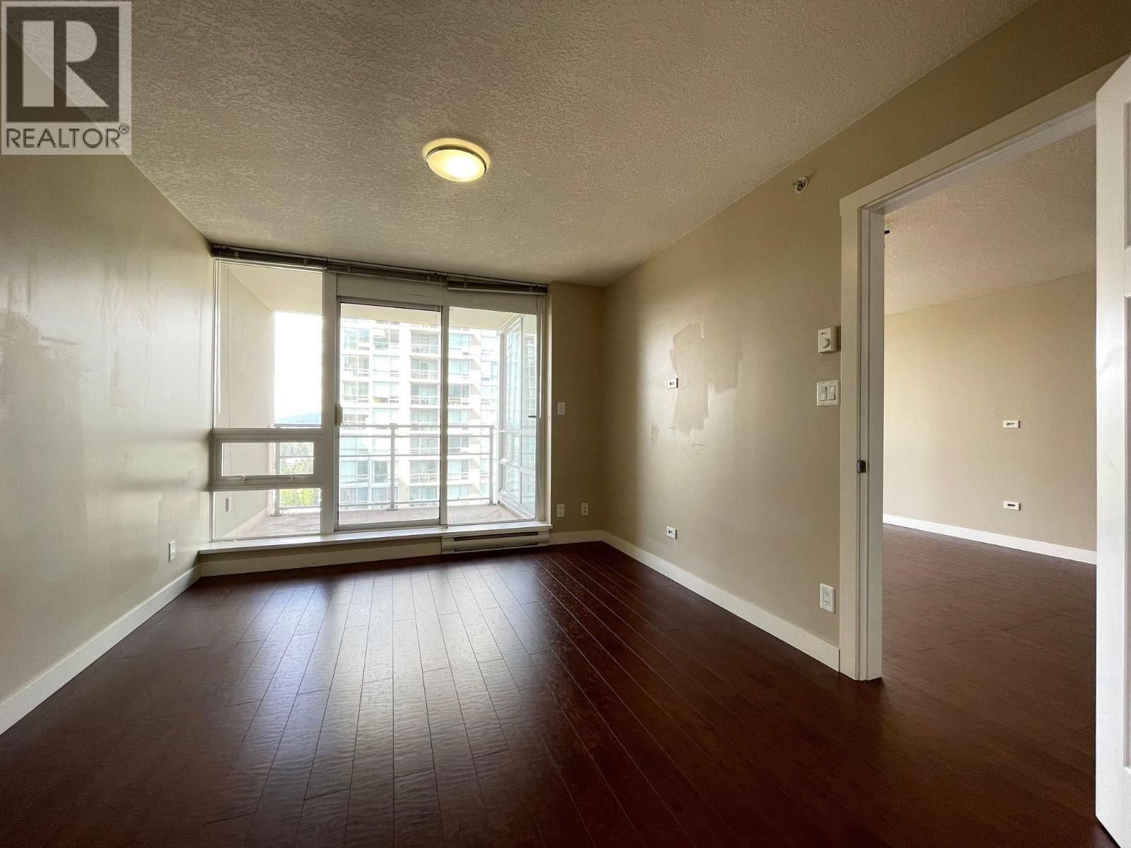 2607 2978 Glen Drive Property Photo 14