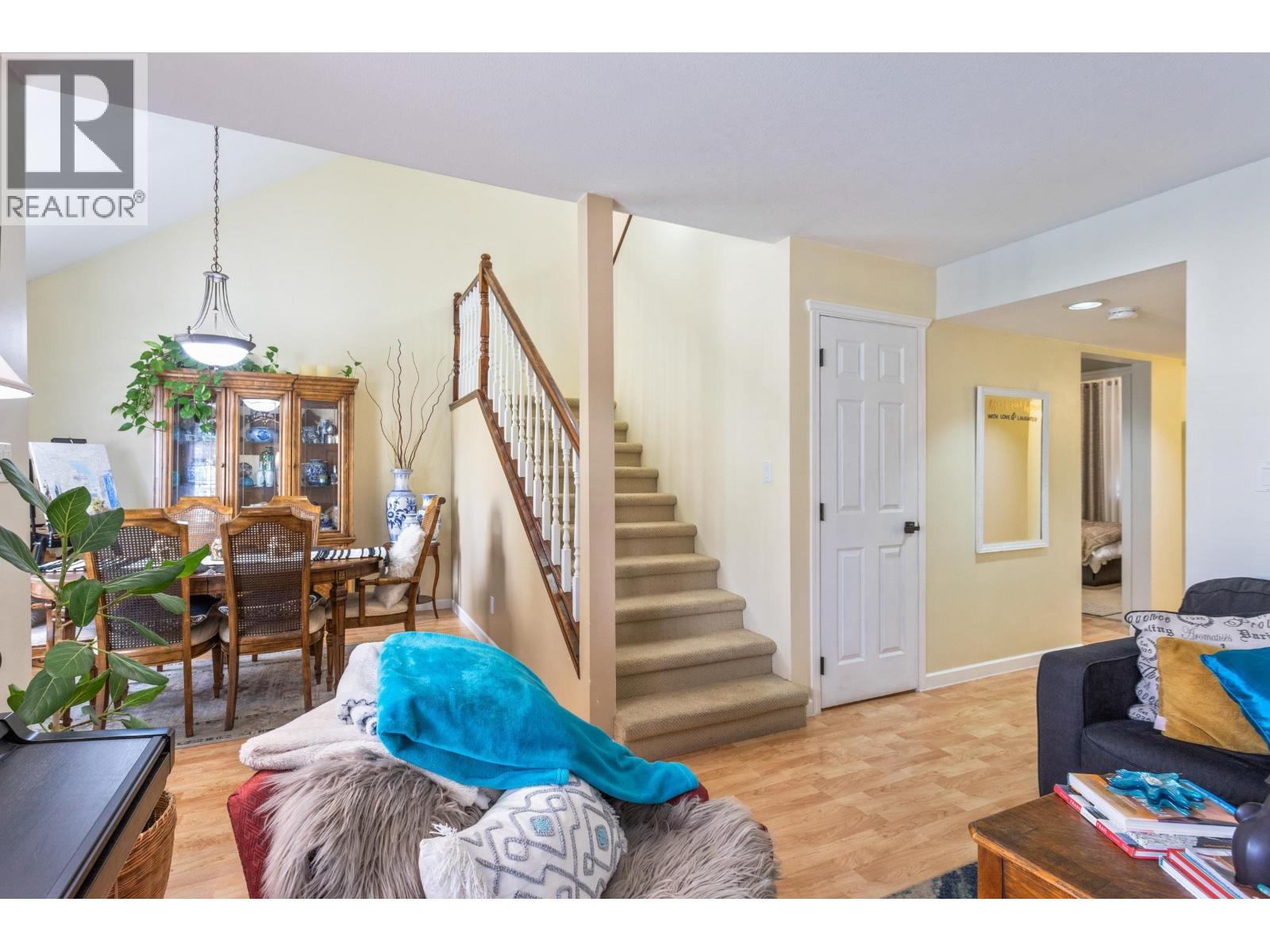 205 1518 Bowser Avenue Property Photo 4