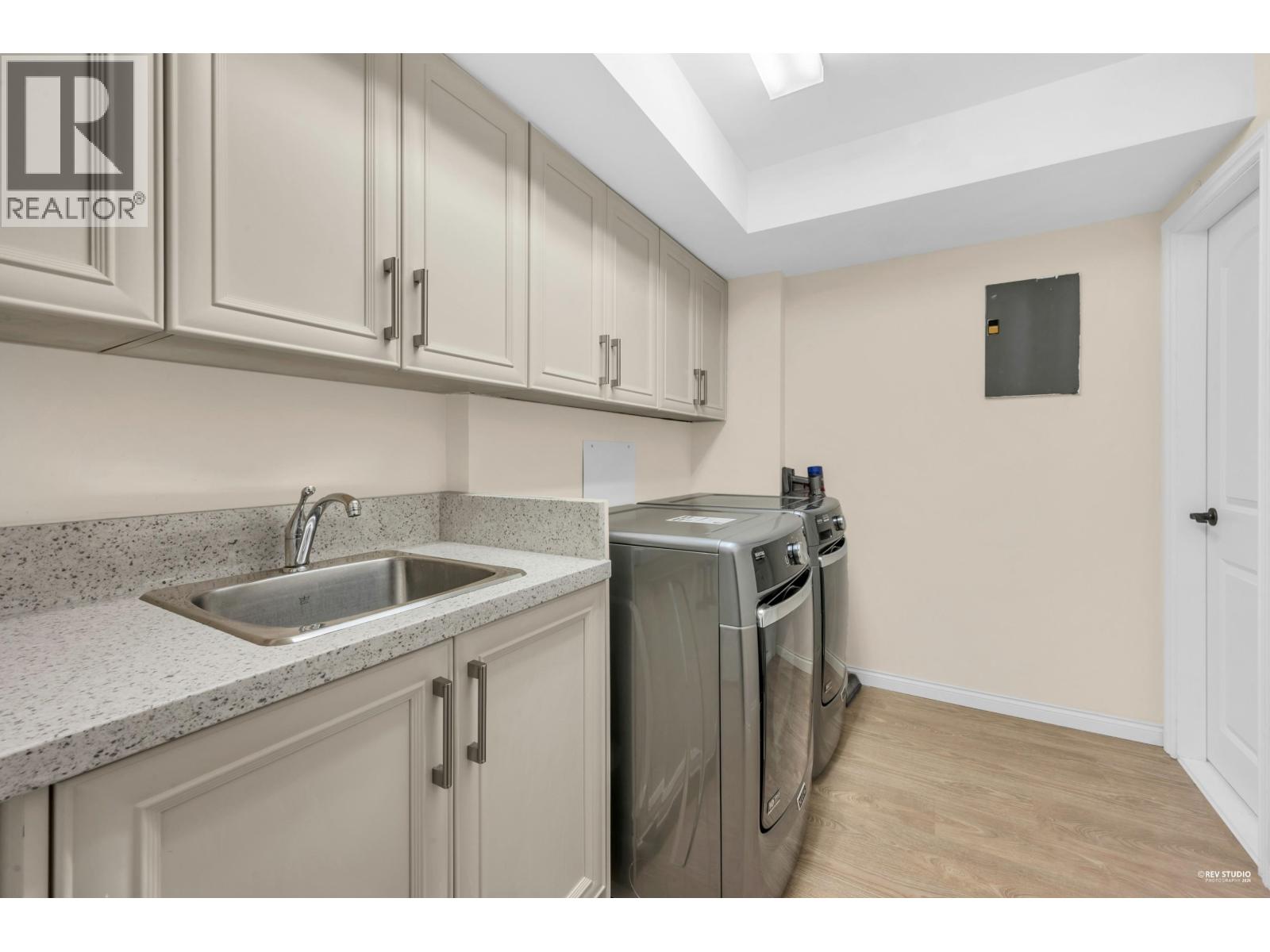 2143 Mcmullen Avenue Property Photo 28