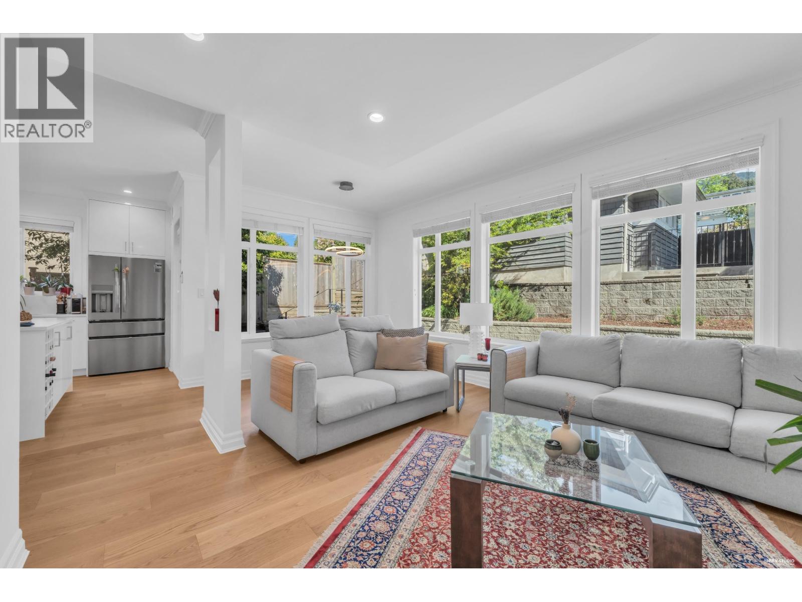2459 Mathers Avenue Property Photo 11