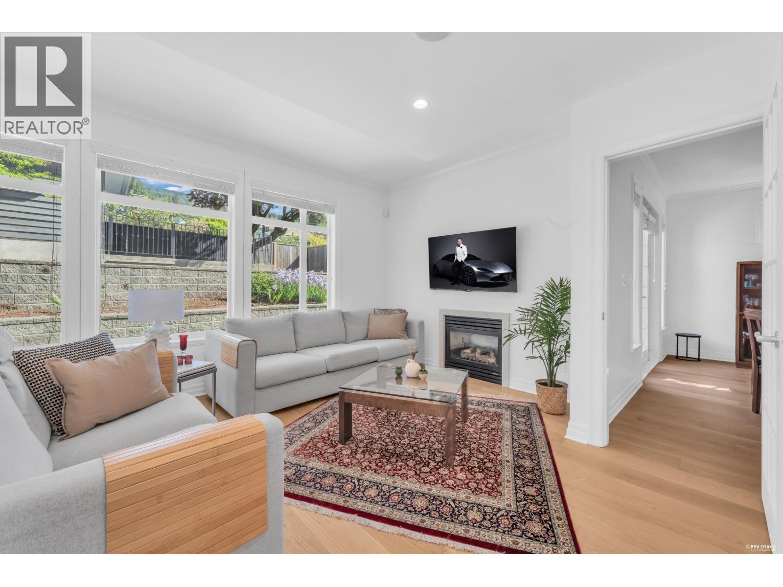 2459 Mathers Avenue Property Photo 12