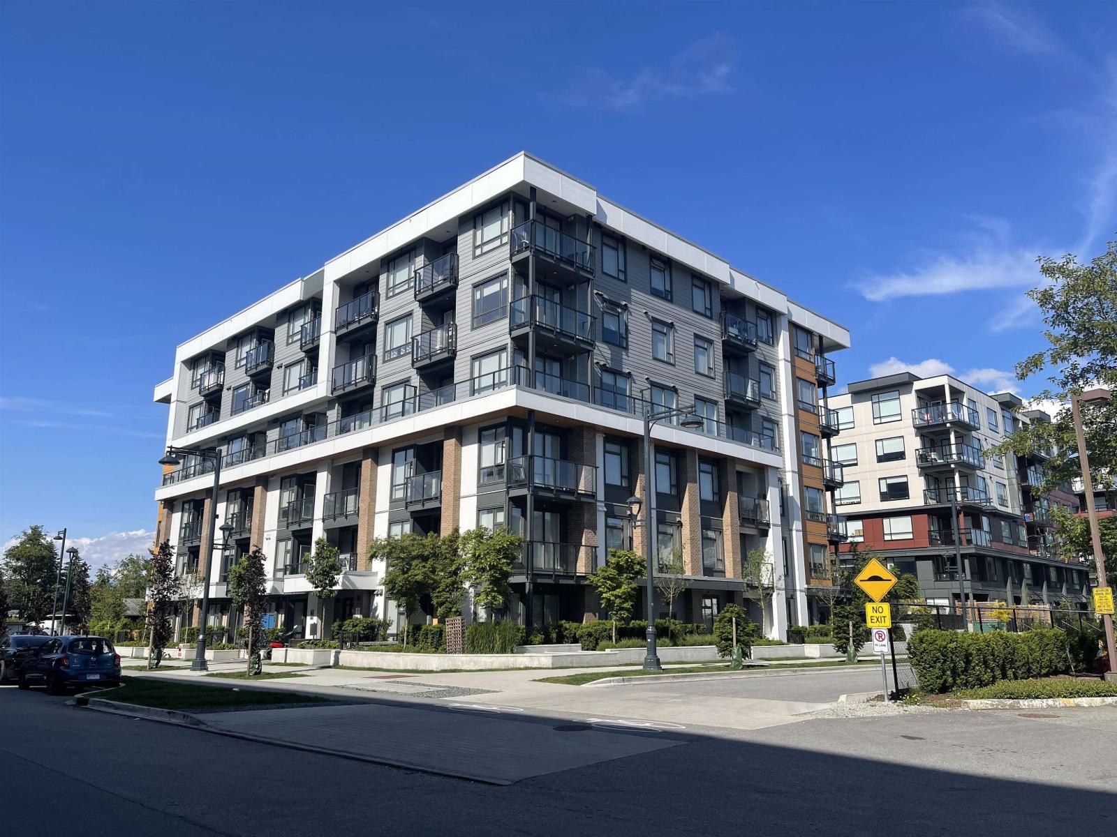 210 10778 138 Street Property Photo 1