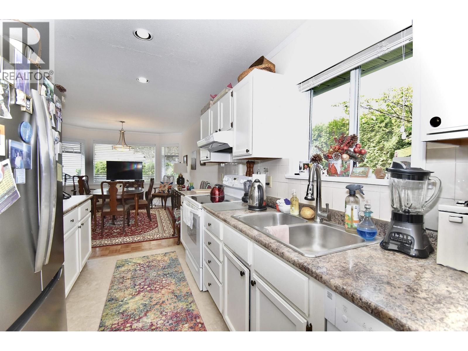 23 767 North Road Property Photo 8