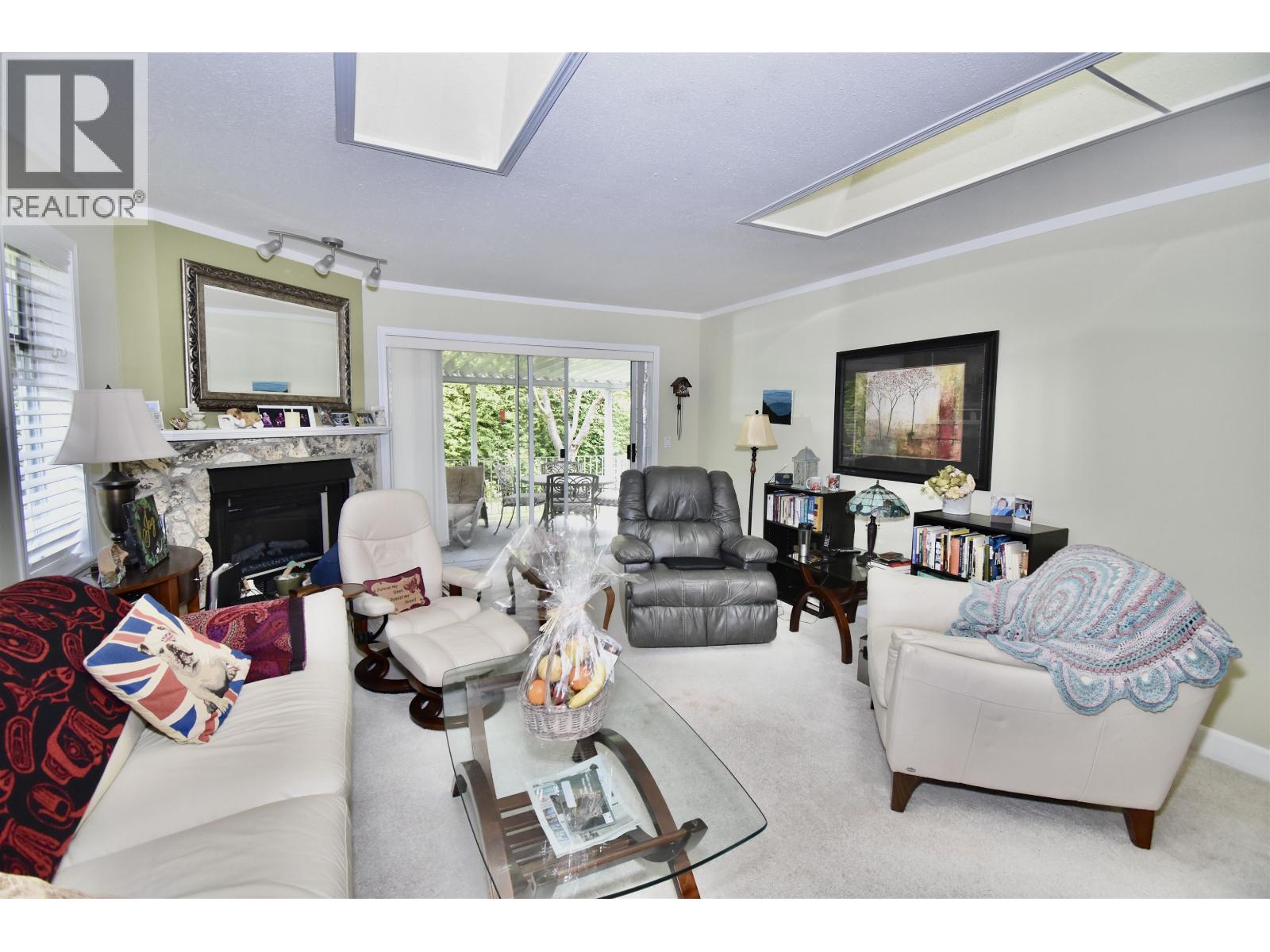 23 767 North Road Property Photo 11