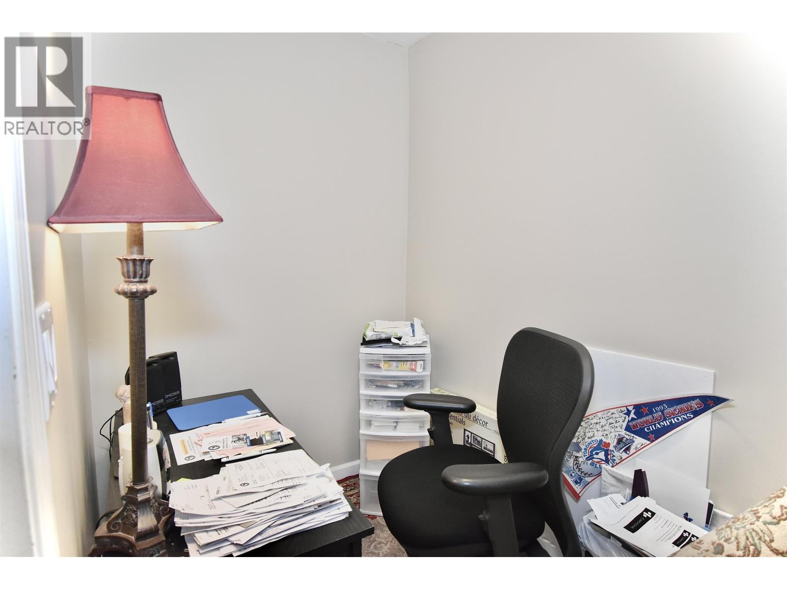 23 767 North Road Property Photo 14