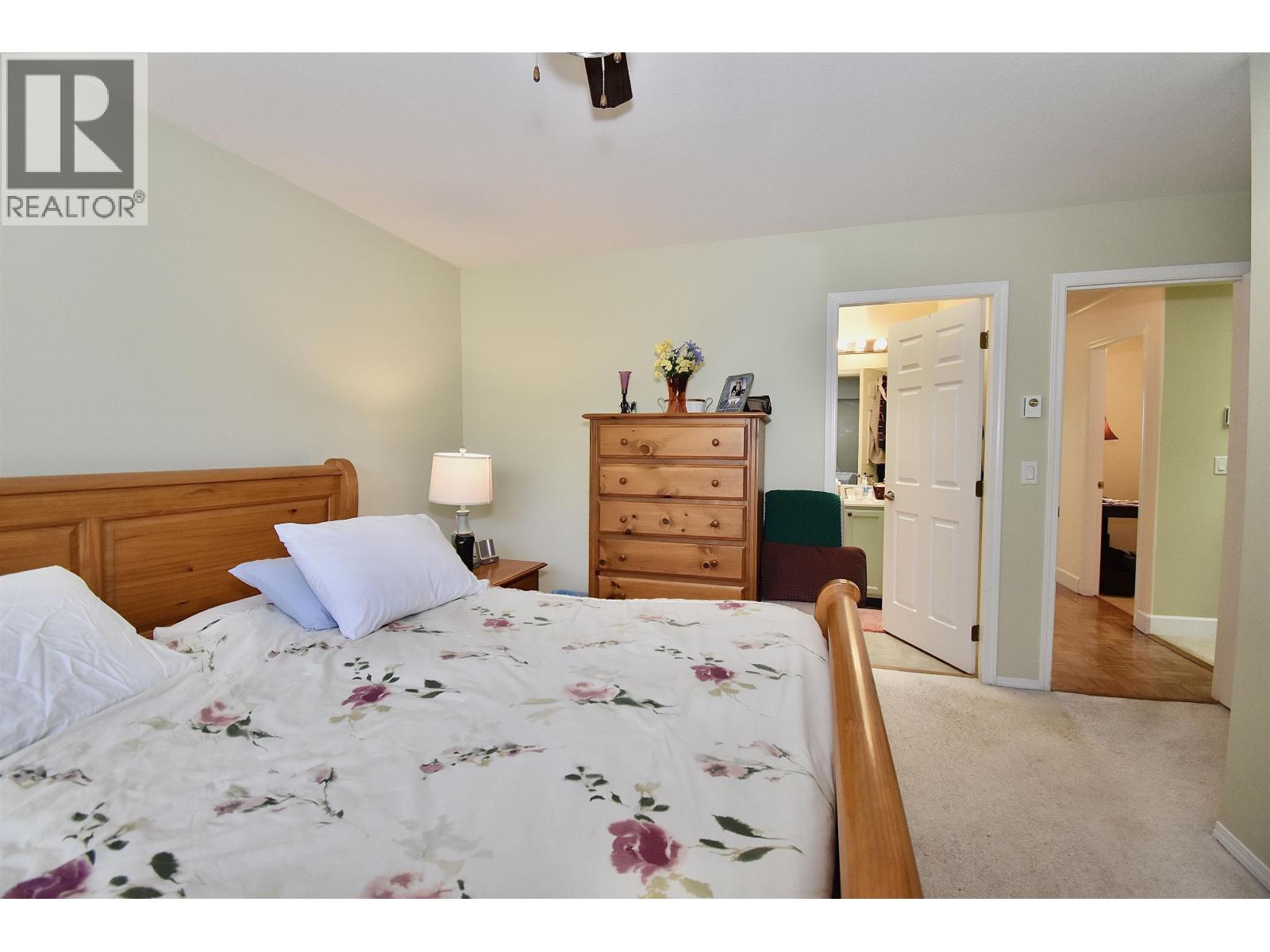 23 767 North Road Property Photo 16