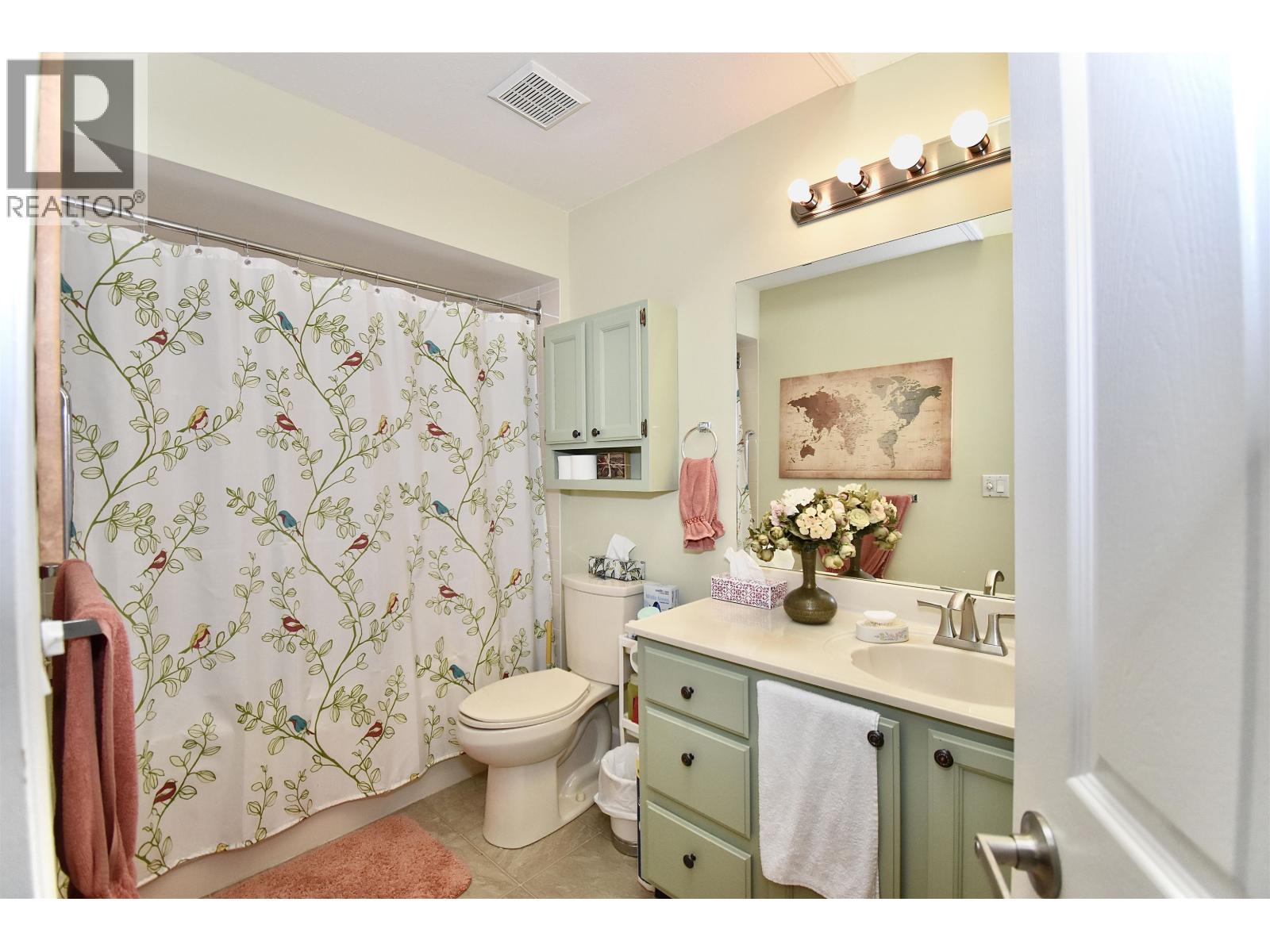 23 767 North Road Property Photo 17