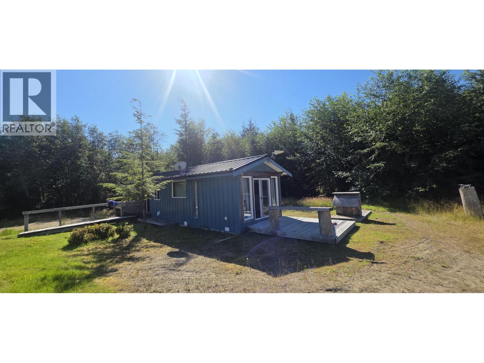 65930 16 Highway Property Photo 1