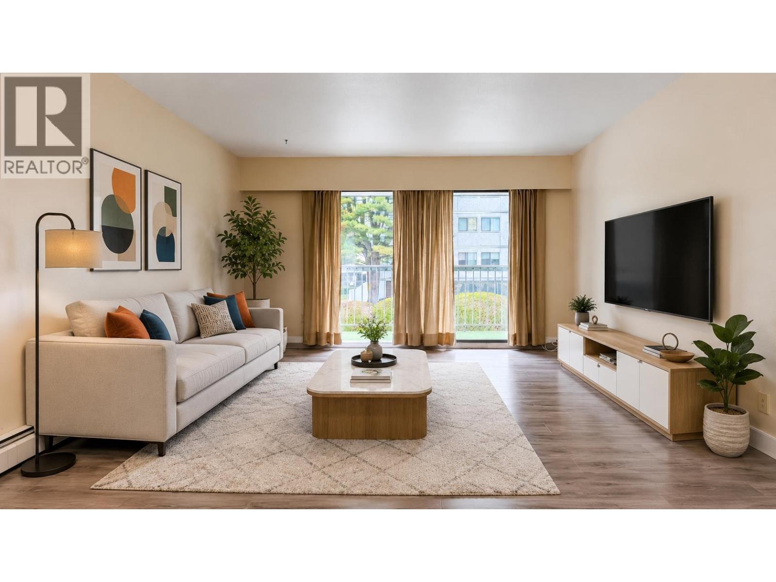 102 6380 Buswell Street Property Photo 3