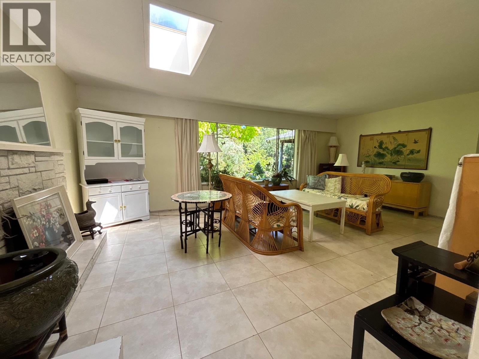 5278 Belair Drive Property Photo 12