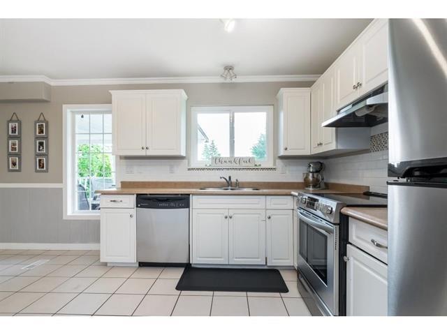 18120 58a Avenue Property Photo 5