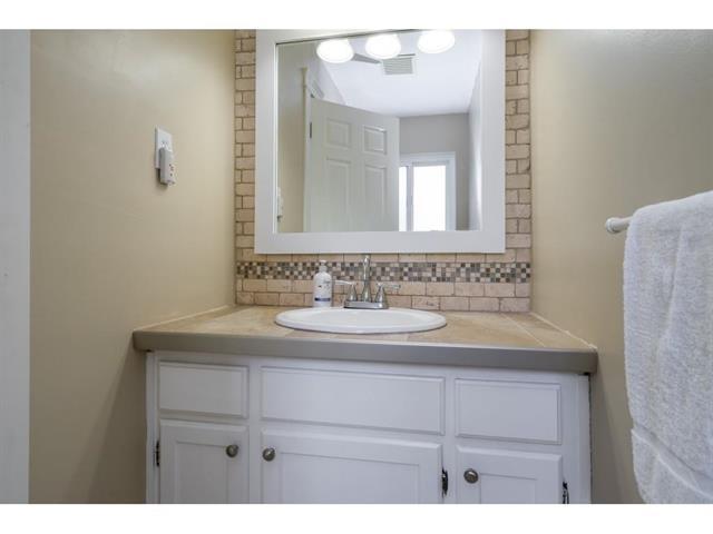 18120 58a Avenue Property Photo 16