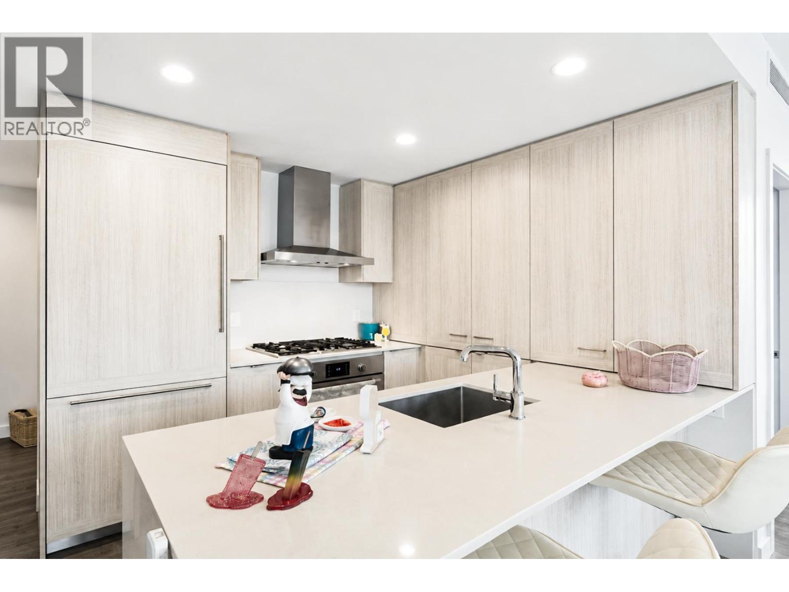3607 2311 Beta Avenue Property Photo 9